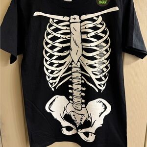 Glow in the dark skeleton rib cage tee